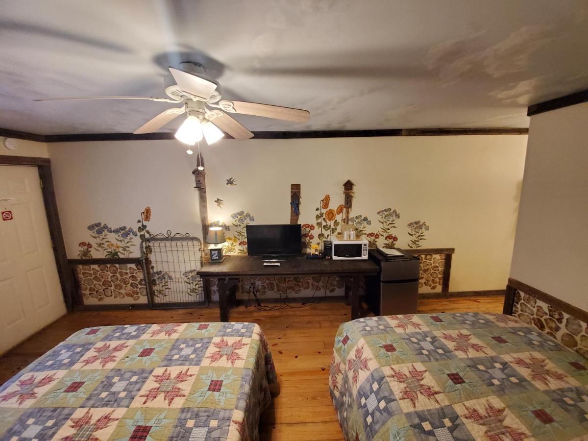 Jamesport Inn エクステリア 写真