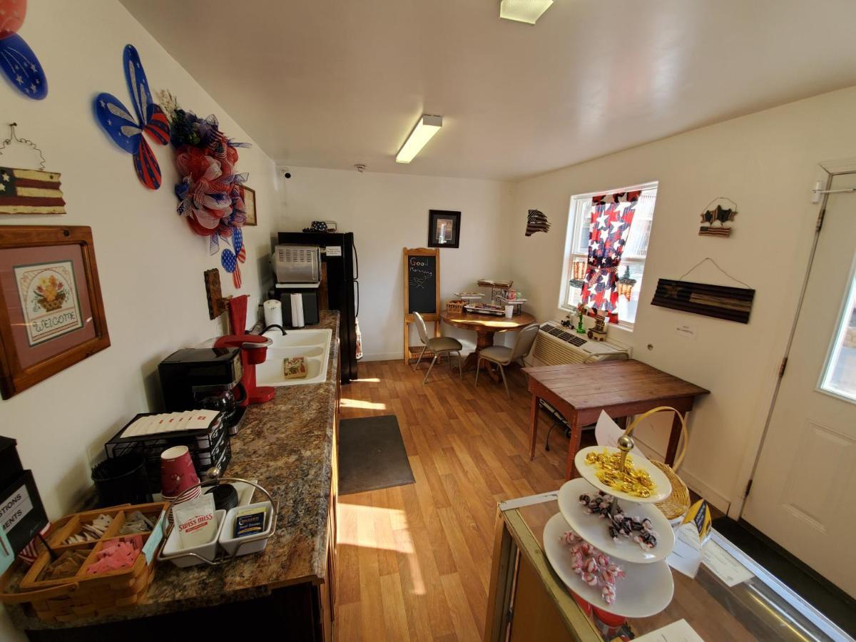 Jamesport Inn エクステリア 写真