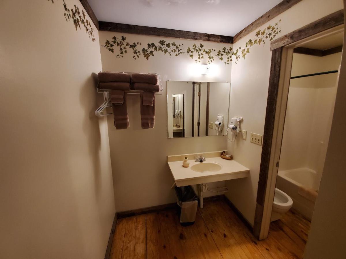 Jamesport Inn エクステリア 写真