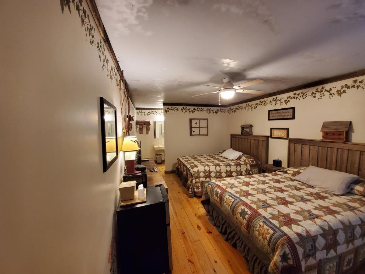 Jamesport Inn エクステリア 写真
